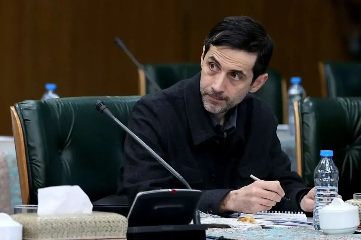 پسر رئیس جمهور به برنامه «راس یک» خبرگزاری دانشجو دعوت شد+فیلم