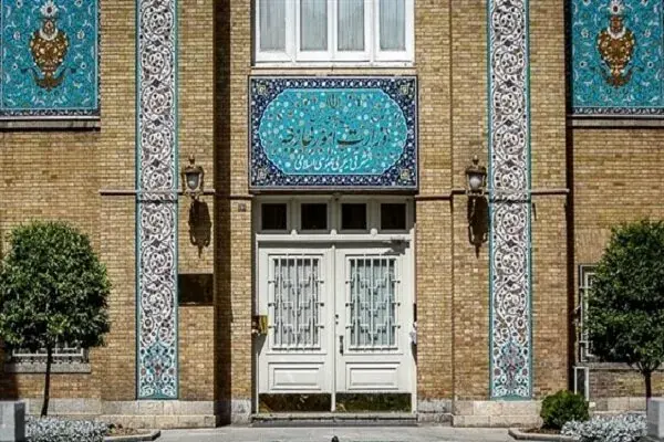 بیانیه وزارت خارجه درباره تجاوز نظامی به لارک و پاسخ دفاعی ایران