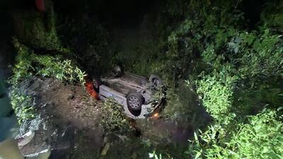 مصدومیت ۲ نفر بر اثر واژگونی خودرو در محور سیاهکل به دیلمان