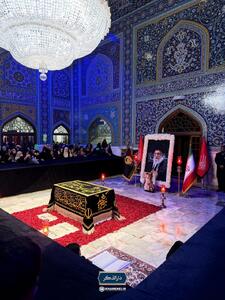 حالوهوای زائران مزار نورانی «آقای شهید ایران» در رواق دارالذکر | آخرین خبر