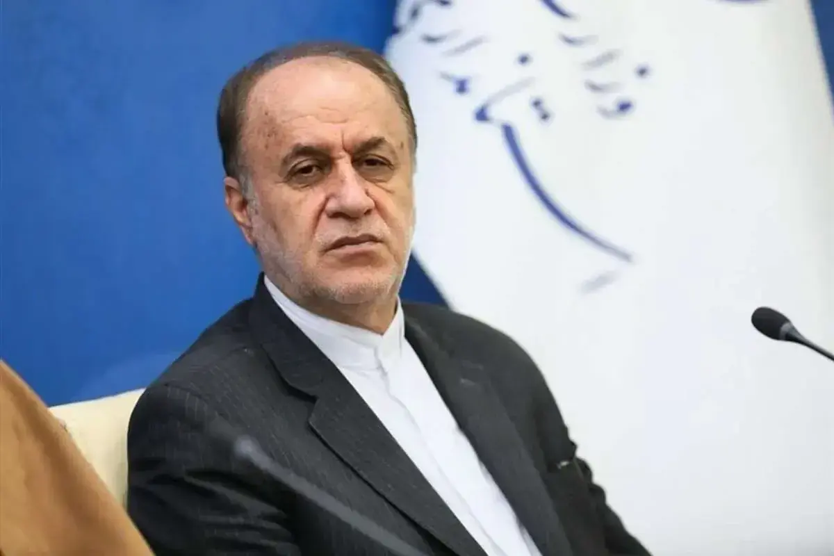 نایب رئیس مجلس: شیطنتهای آمریکا حداقل ۶۳ روز دیگر ادامه خواهد داشت/ باید آمریکا را محاصره کنیم