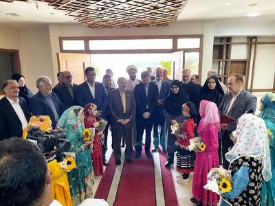 وزیر آموزش‌ و پرورش با استقبال استاندار وارد اصفهان شد