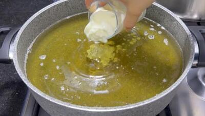 طرز تهیه روغن گاو و گوسفند با ماست؛ روشی سنتی برای روغنی خالص و بدون بو