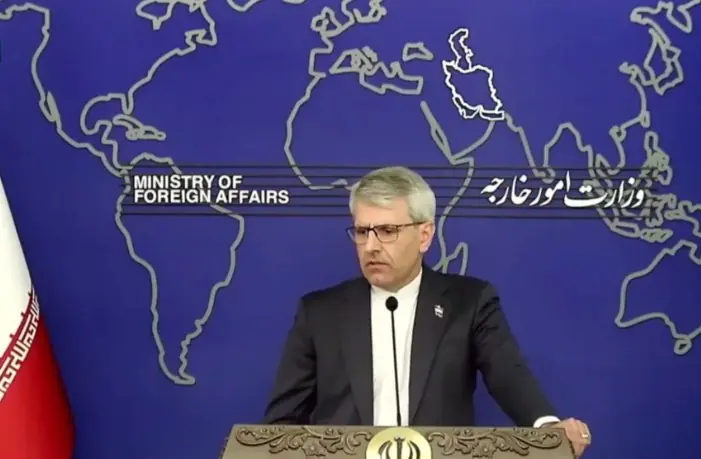 عاصم منیر نه حامل پیام مثبت بود، نه منفی/ ایران با افزایش هزینههای آمریکا، واشنگتن را از ادامه جنگ پشیمان میکند/ پیامی برای سوریه ارسال نکردیم