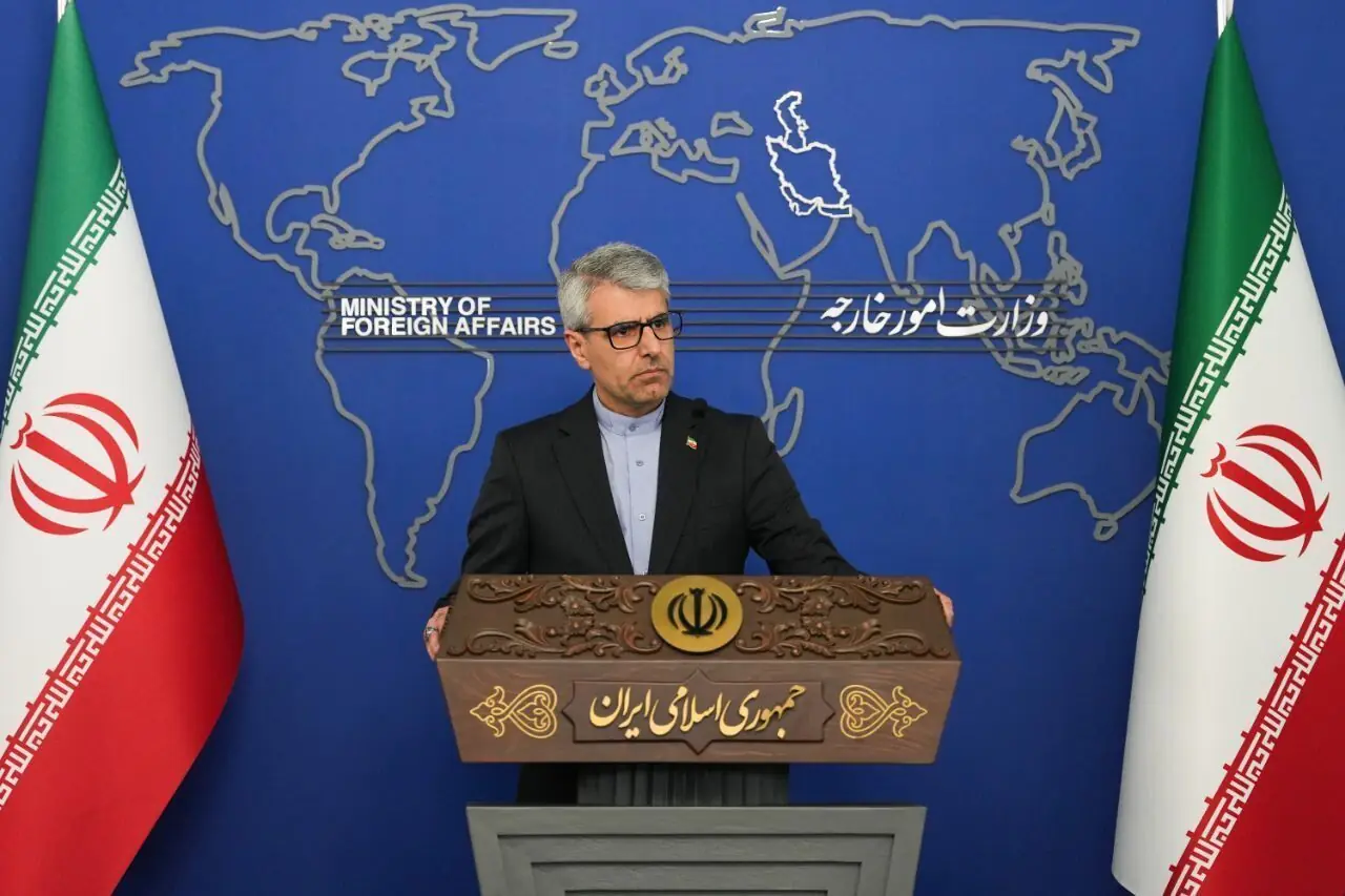 واکنش بقایی به بیانیه اروپا درباره تحریمهای جدید علیه ایران: اروپا نمیتواند تروریسم اقتصادی آمریکا را تایید کند و همزمان مدعی تلاش برای تنشزدایی باشد؛ این دو با یکدیگر جمعپذیر نیستند