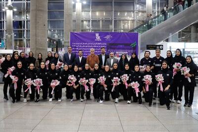  تیم ملی والیبال زنان با استقبال رییس فدراسیون وارد ایران شد
