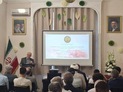 سفیر ایران در پاریس: سخن گفتن از صلح در جهان امروز ضرورتی انسانی است