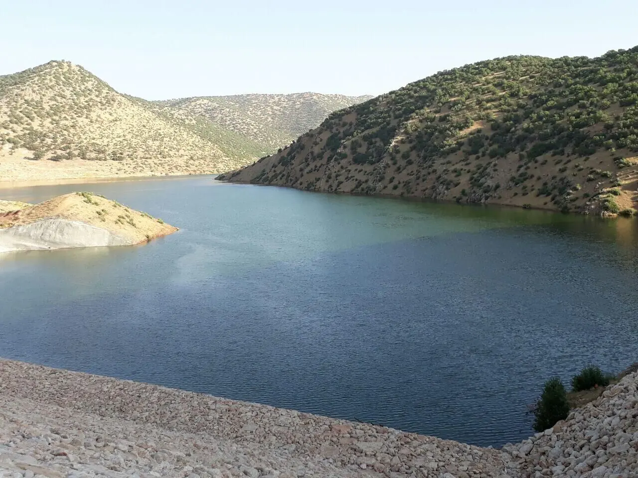 آب پایدار ۶۵۰ هکتار از باغات گهواره تثبیت شد؛ شبکه زمکان تا دیماه بهرهبرداری میشود