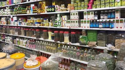 نسخهنویسی غیرتخصصی پشت پیشخوان عطاریها/ وقتی عطار جای پزشک مینشیند