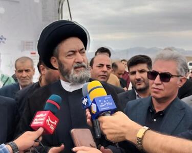 نماینده ولی فقیه در استان اردبیل: حمایت قطرهچکانی دولت از بخش خصوصی کافی نیست