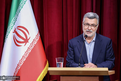 وزیر بهداشت: در جریان جنگ تحمیلی سوم بیش از 200 بیمارستان آسیب دید و 300 آمبولانس نیز تخریب شد/ بیمهها گرانی دارو را پوشش دهند/ حقوق بهورزان 10 برابر شده است