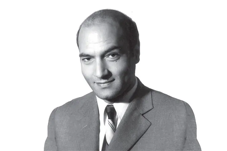 شبح شریعتی با ماست