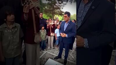 آوازخوانی سالار عقیلی بر سر مزار استاد شجریان/ ویدئو