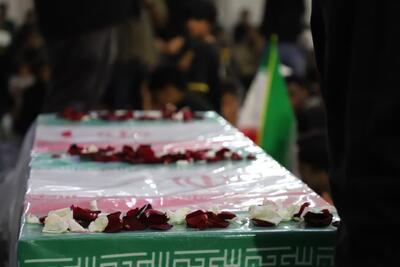 تشییع پیکر مطهر شهید حمله آمریکا به لارک در بندرعباس