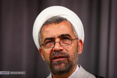  بانگ تکبیر، سروده های به عشق آغاز چهاردهمین قرن هجری، با امید به احیای اسلام و تمدن اسلامی