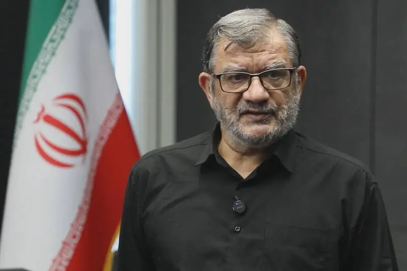 برخی بانکها به بخشنامههای بانک مرکزی بیاعتنایی میکنند / برخورد قاطع با متخلفان ضروری است