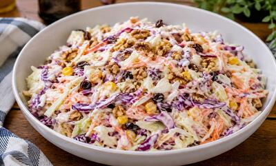 طرز تهیه سالاد اندونزی با کشمش؛ سالاد مجلسی و خوشمزه