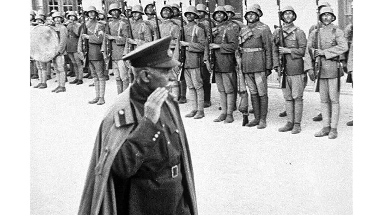 سه روزی که ارتش رضاشاه از هم پاشید؛ چرا ارتشی با ۱۲۵ هزار نیرو نتوانست دوام بیاورد؟