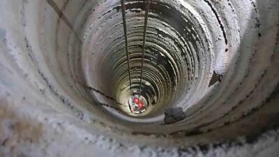 سقوط هولناک پسربچه به چاه 5 متری در کرج