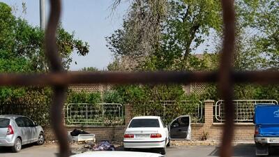  کشف جسد زن جوان در سمند رها شده داخل پارکسنگ بیمارستان بهبهان / جسد متعفن بود