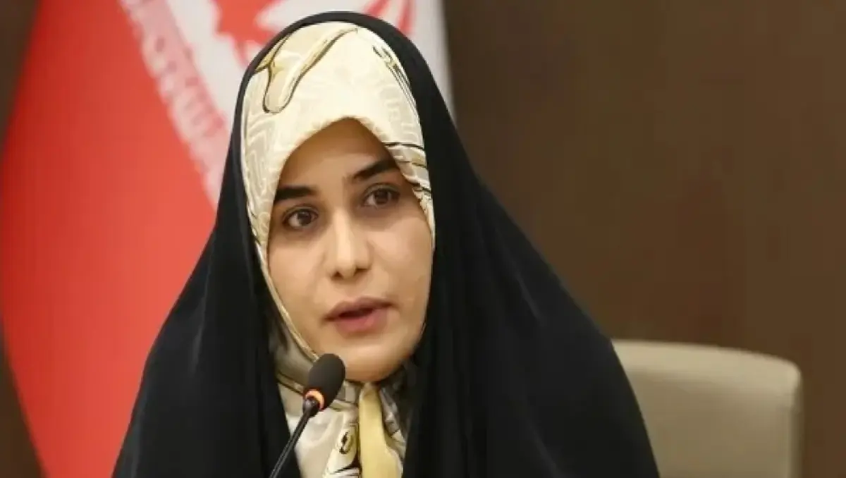نقش تربیتی زنان خانهدار باید در سیاستگذاری دیده شود | اشتغال بانوان نباید در مقابل خانواده قرار گیرد