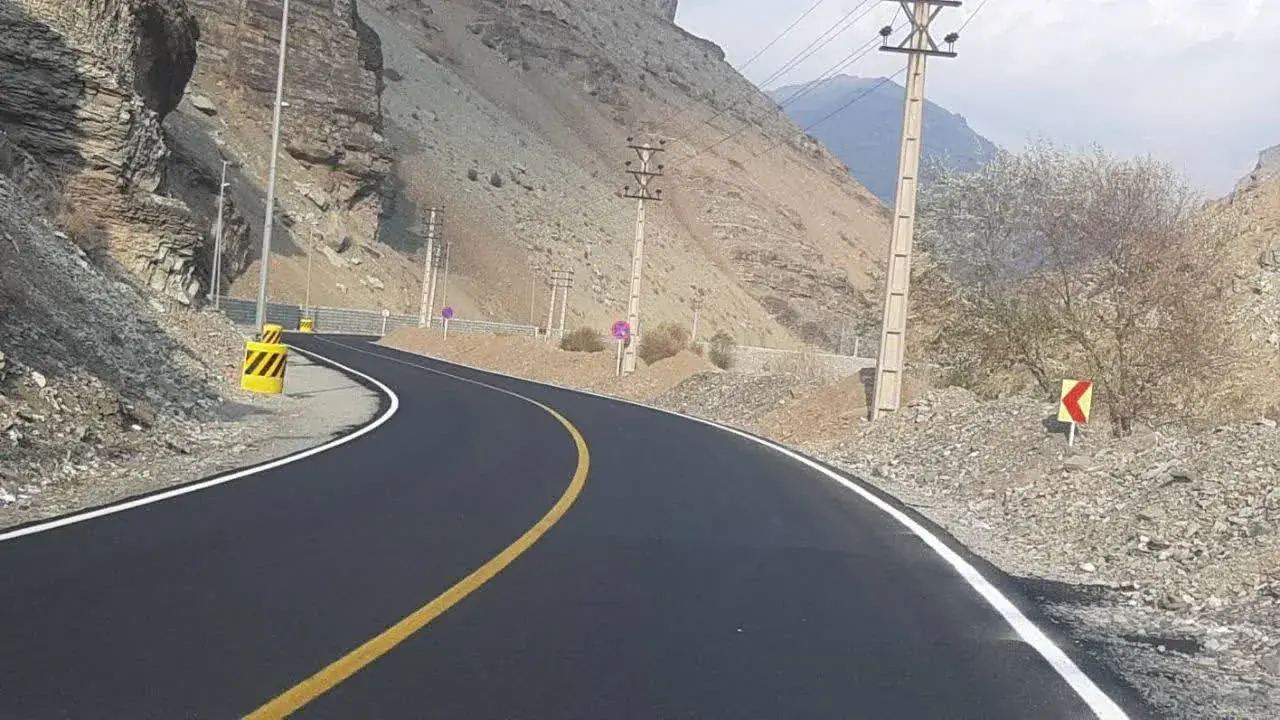 اجرای یکهزار و ۳۸۰ کیلومتر خطکشی در محورهای مواصلاتی البرز