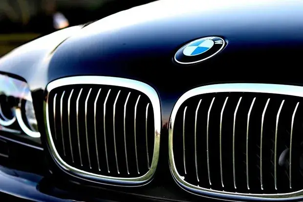 سود ۶۰ برابری دولت از BMW / وقتی هزینه رجیستری از سود اپل سبقت میگیرد!