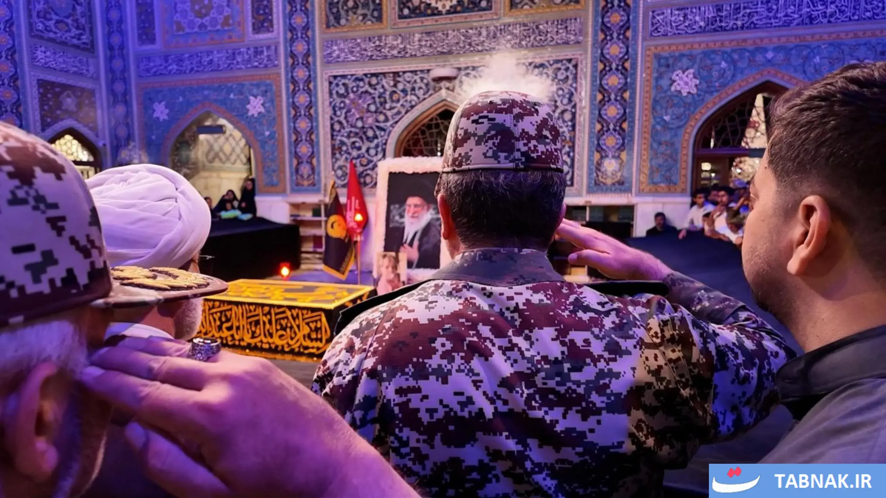 عکس: تجدیدمیثاق فرماندهان پدافند هوایی ارتش با رهبر شهید درحرم رضوی