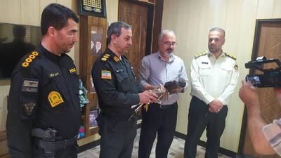 کشف و ضبط دو پرنده شکاری کمیاب از قاچاقچیان در دیواندره