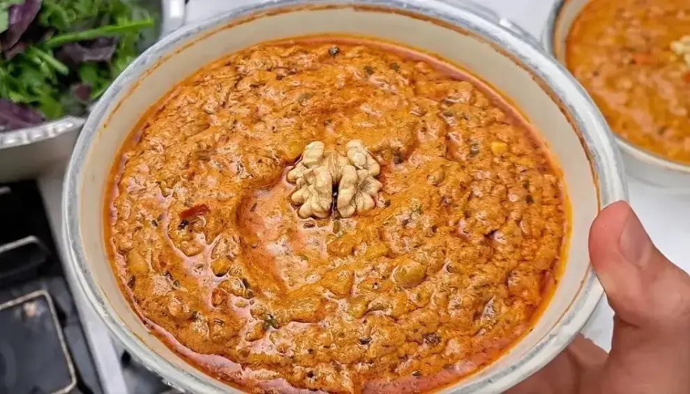 کال جوش گوجهای؛ غذای سنتی تهران با کشک و گردو | آخرین خبر