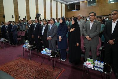 هماکنون؛ آیین تقدیر از نامآوران ورزشی فولاد هرمزگان برگزار در حال برگزاری است