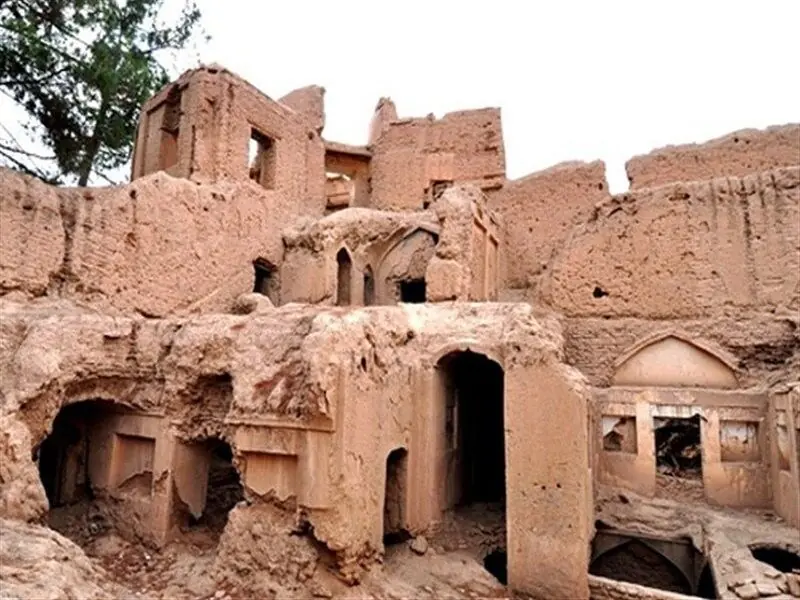 احیای ارگ تاریخی بهارستان بیرجند با محوریت راهاندازی «موزه آب»؛ پیمانکار پروژه تعیین شد