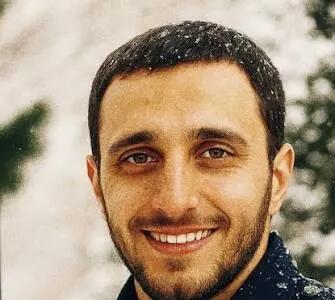 موتور یادگاری سرباز شهید اوین، دو زندانی را آزاد کرد