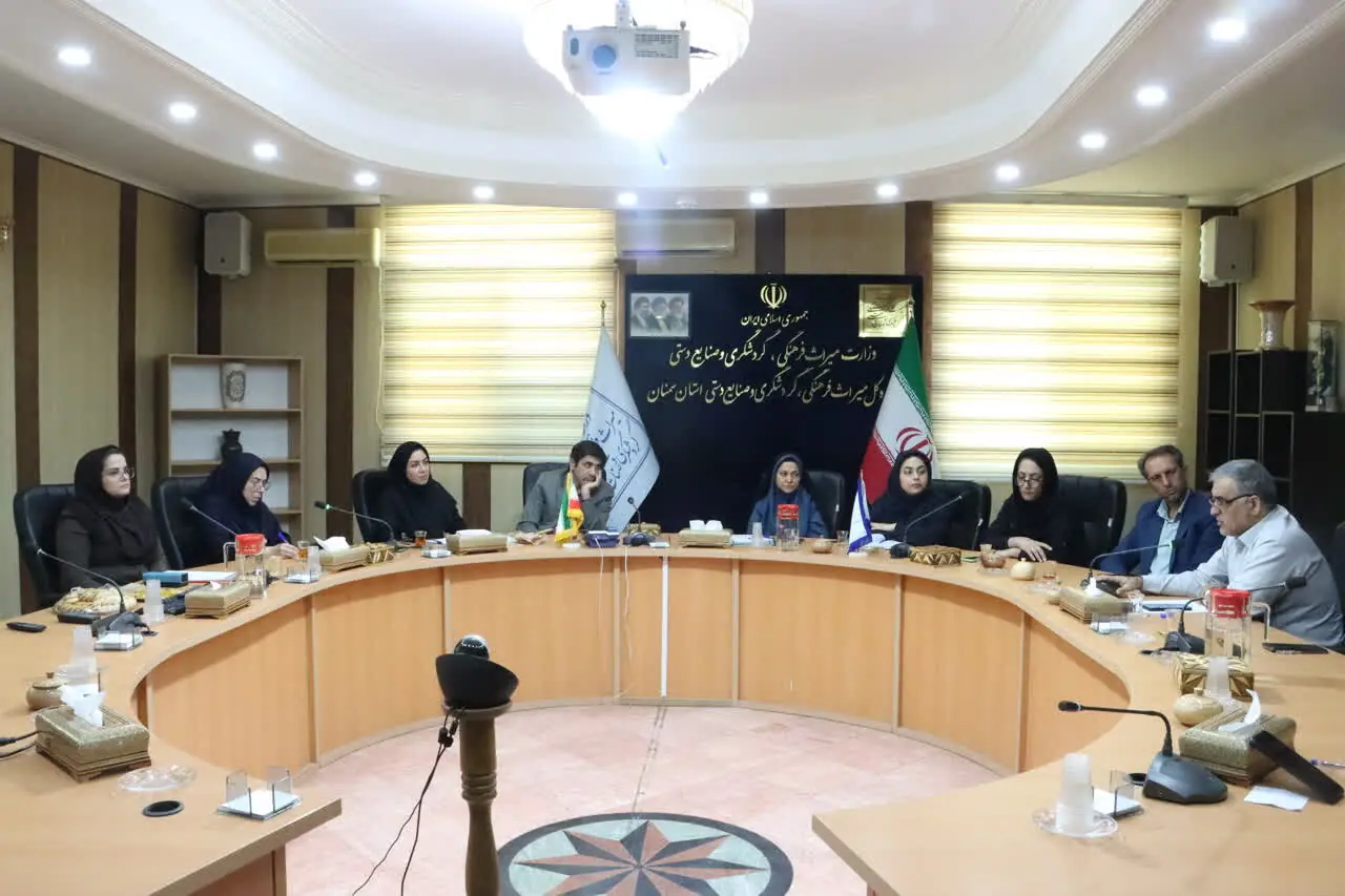 سمنان با صنایعدستی و میراث تاریخی، برای تسخیر بازارهای ملی آماده میشود