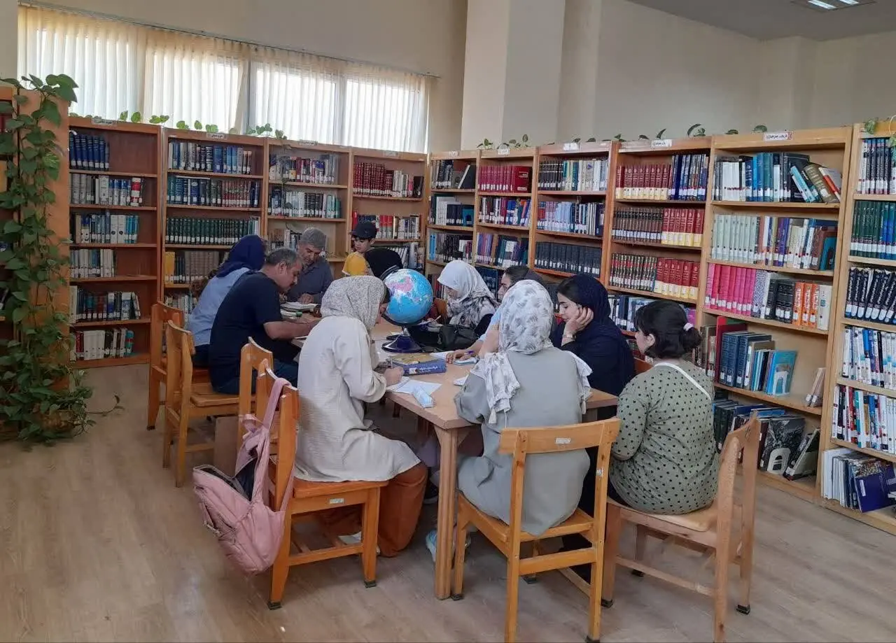 کتابخانههای کرمانشاه دیگر فقط جای کتاب خواندن نیستند