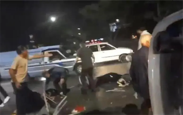 جزییات حادثه برخورد خودرو با تجمعکنندگان در مشهد ؛ 4 کشته و ۱۰ مصدوم!