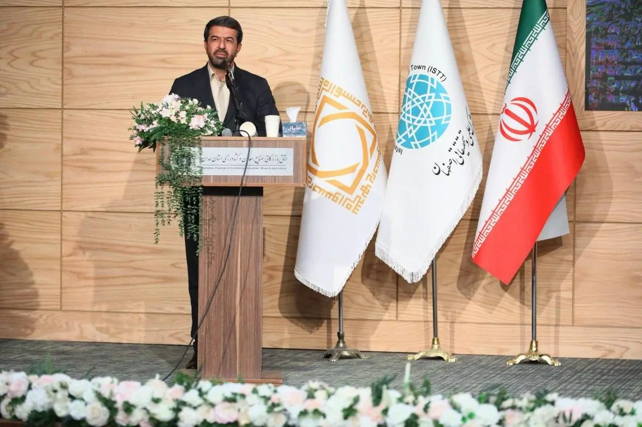  استاندار همدان: برای پیروزی در جنگ ترکیبی باید نظام آموزشی را متحول کنیم