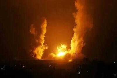  حمله دشمن آمریکایی به زیرساخت‌های ارتباطی مردم در محدوده سیریک + عکس