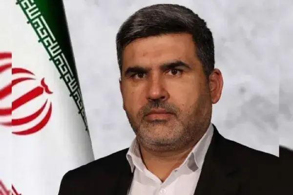 پلمب دو حجره گرانفروش در میدان میوه و ترهبار بندرعباس و اخطار پلمب برای سه حجره دیگر