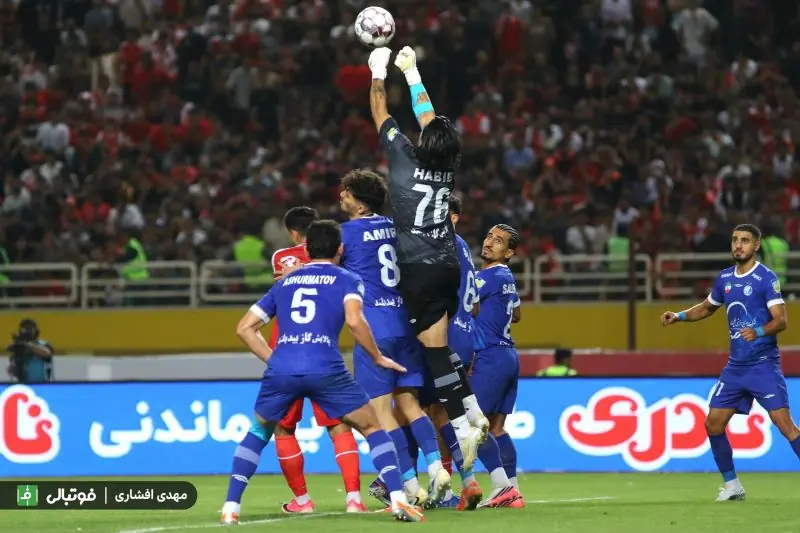 گزارش تصویری اختصاصی؛ دیدار تیمهای استقلال و پرسپولیس (بخش اول)