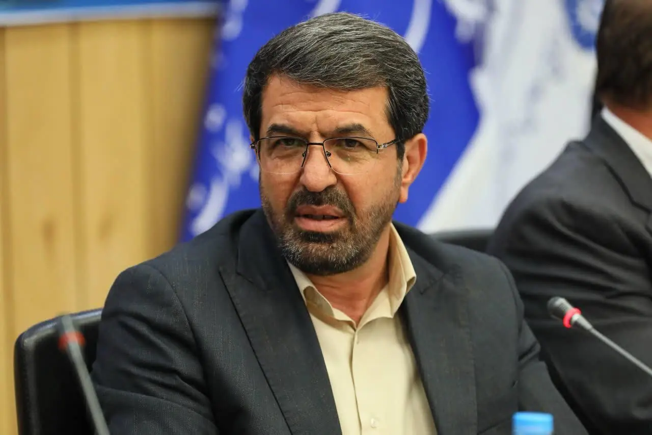 استاندار همدان: رفع موانع تولید با افزایش اختیار مدیران استانی شتاب میگیرد