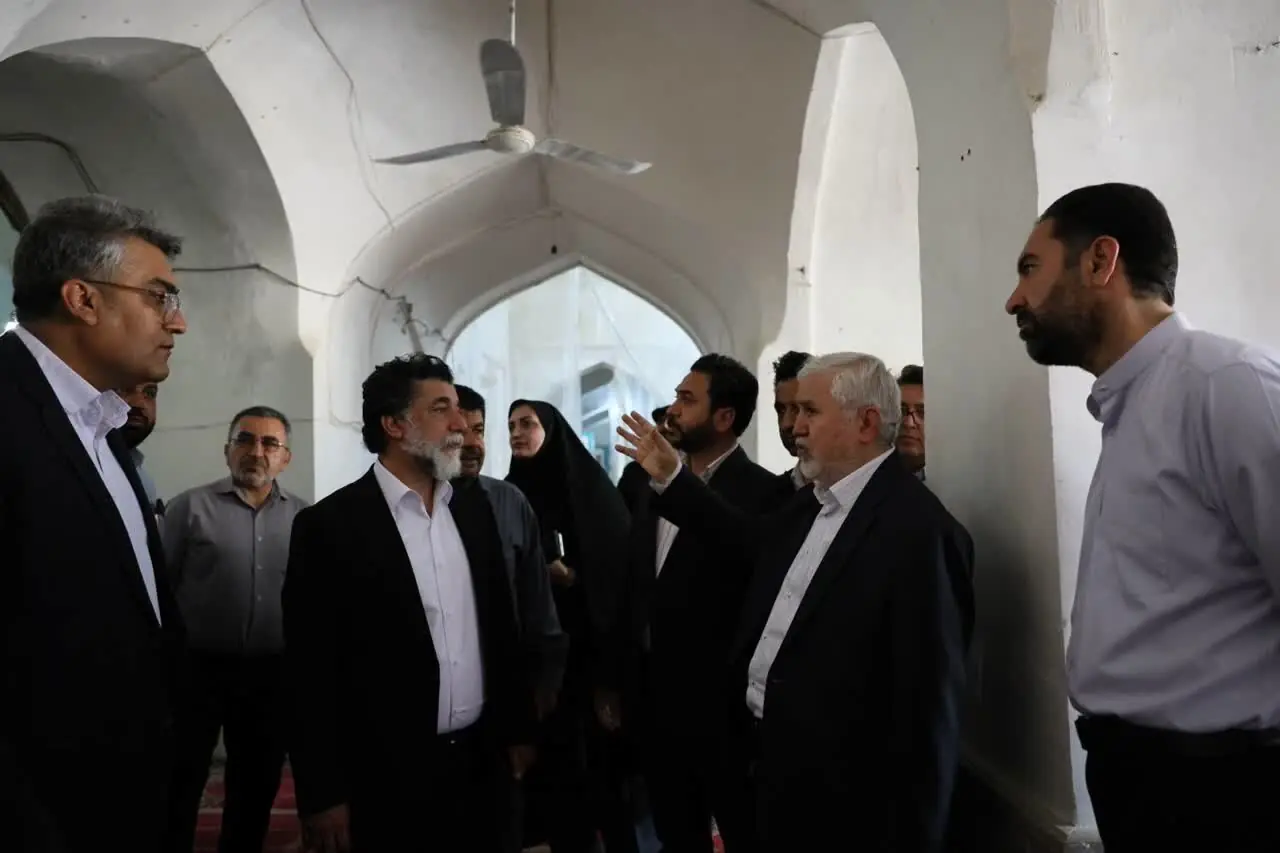 مرمت مسجد جامع و مسجد خان جهرم با حفظ اصالت تاریخی بناها انجام میشود