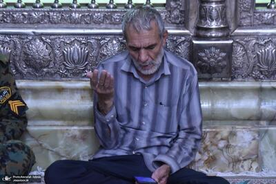مراسم پرفیض دعای کمیل در حرم امام خمینی (س)