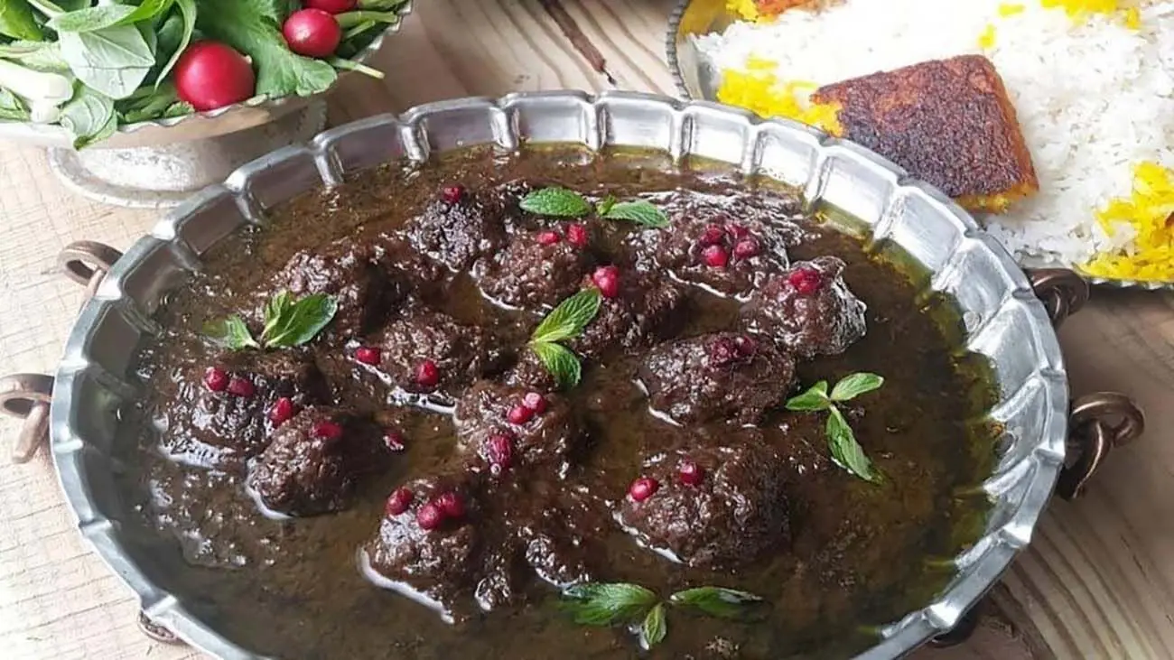 طرز تهیه خورشت داود پاشا با رب انار و کوفته قلقلی