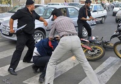 درگیری بر سر رانندگی در باقرشهر به قمهکشی کشید - تسنیم