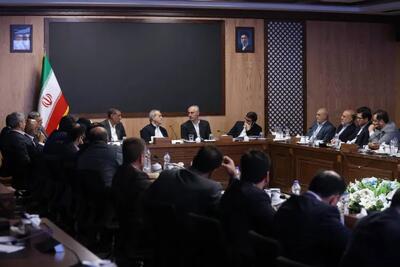 اظهارات پزشکیان درباره افزایش احتمالی قیمت بنزین