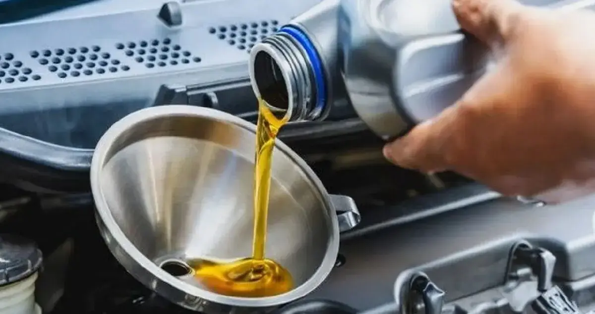 چرا خودروهای کمکار هم باید هر ۶ تا ۱۲ ماه روغن موتور عوض کنند؟