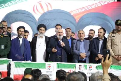 استاندار خوزستان: دشمن در تحقق اهداف خود ناکام ماند / ملت ایران با شهادتها منسجمتر از گذشته شد
