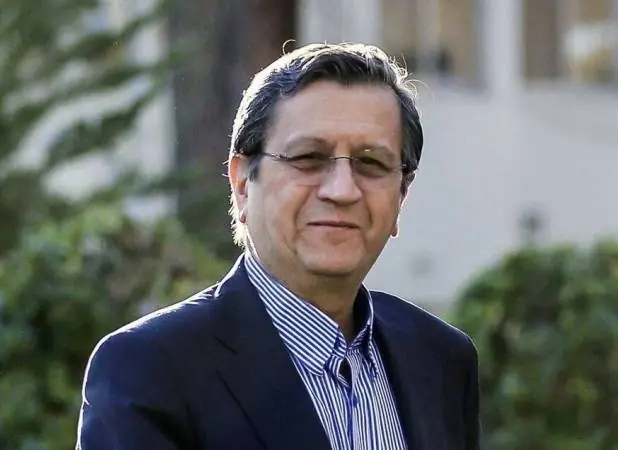 بانک مرکزی تماشاگر نوسانات غیرعادی بازار ارز نیست - اکونیوز