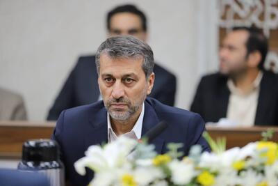 دبیر شورای عالی مناطق آزاد: رفع موانع تولید و سرمایهگذاری در اولویت است